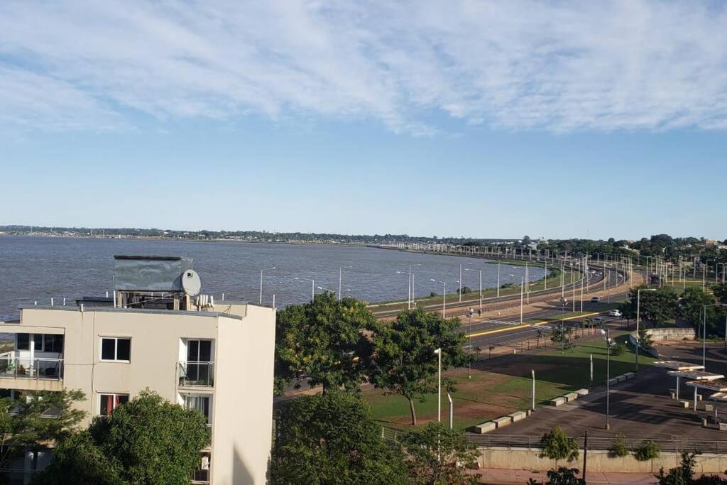 Hermoso Departamento Con Vista Al Rio Y Parrilla Apartment Posadas Bagian luar foto